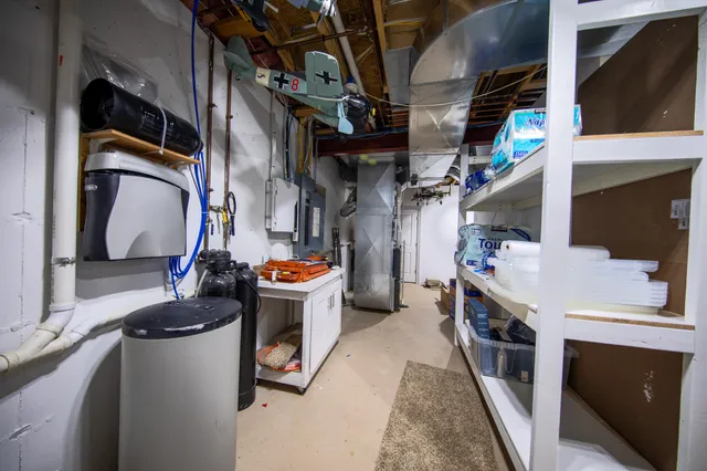 $599,900 | 3303 Venice Drive, Valparaiso, IN 46385