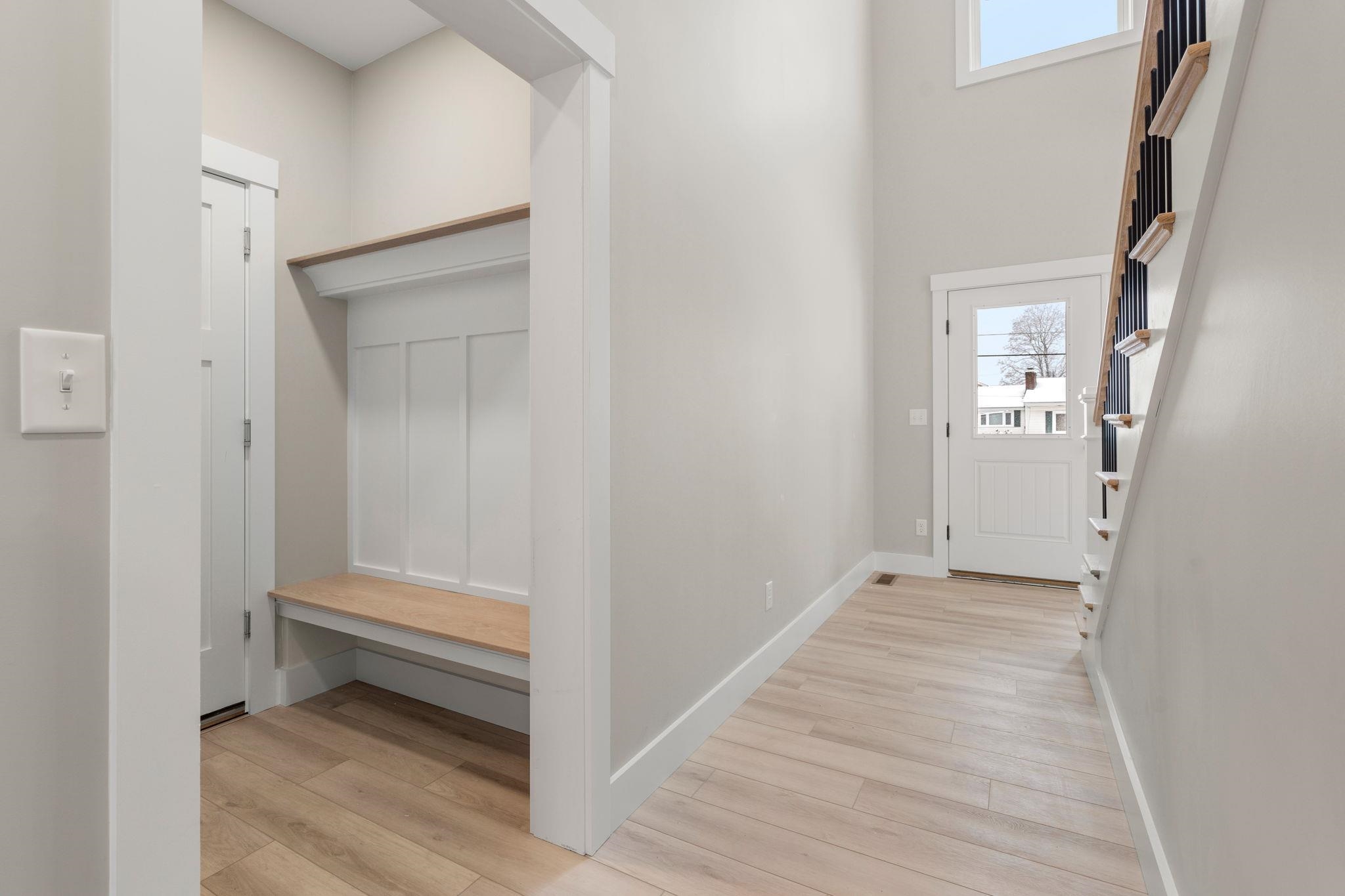 221 Lawrence Road Salem, NH 03079 - Photo 9 of 12