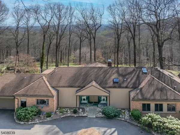 $2,700,000 | 235 Mountainside Road, Mendham, NJ 07945