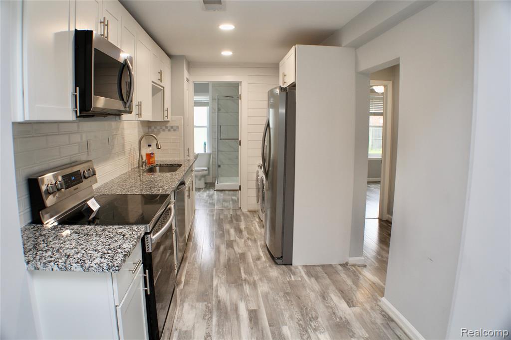 48677 Sugarbush Road, Unit #2 Chesterfield, MI 48047 - Photo 4 of 10