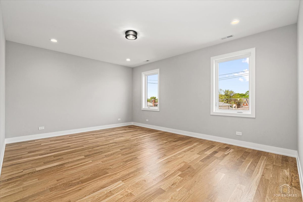 5328 South Mason Avenue Chicago, IL 60638 - Photo 12 of 27