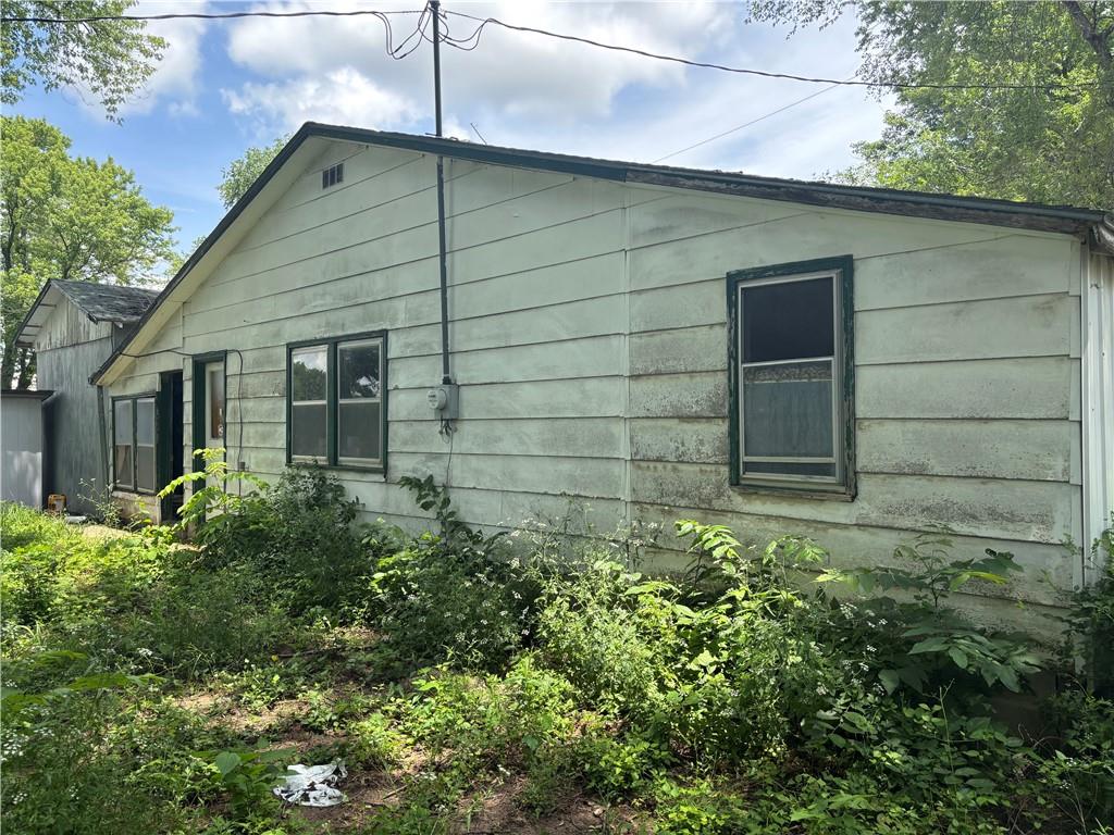 114 Schofield Street Waverly, KS 66871 - Photo 9 of 59