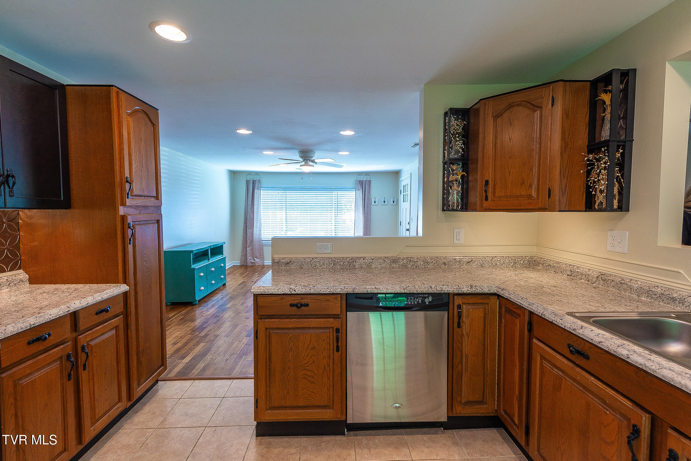 421 Lucy Road Kingsport, TN 37660 - Photo 18 of 36 DSC_8954