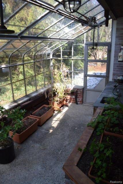 2 Rathbone Place Grosse Pointe, MI 48230 - Photo 8 of 21 DSC_0106.jpg