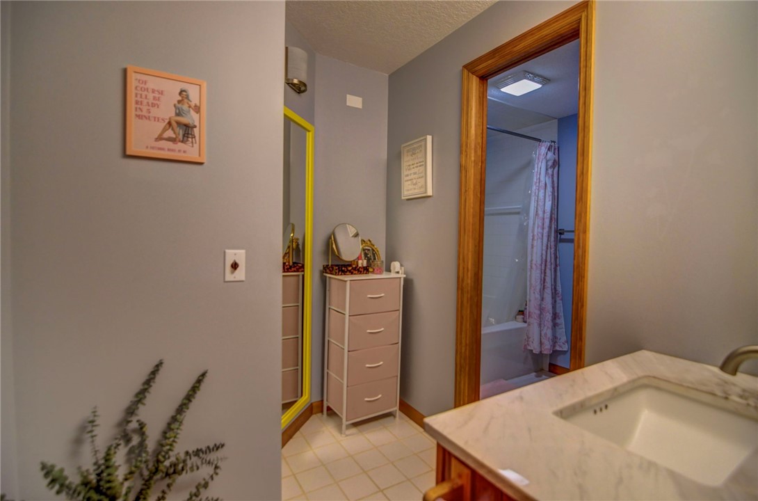 3585 North Woodridge Drive Decatur, IL 62526 - Photo 36 of 47
