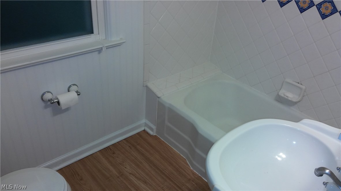 4279 Neville Road Cleveland, OH 44121 - Photo 26 of 35
