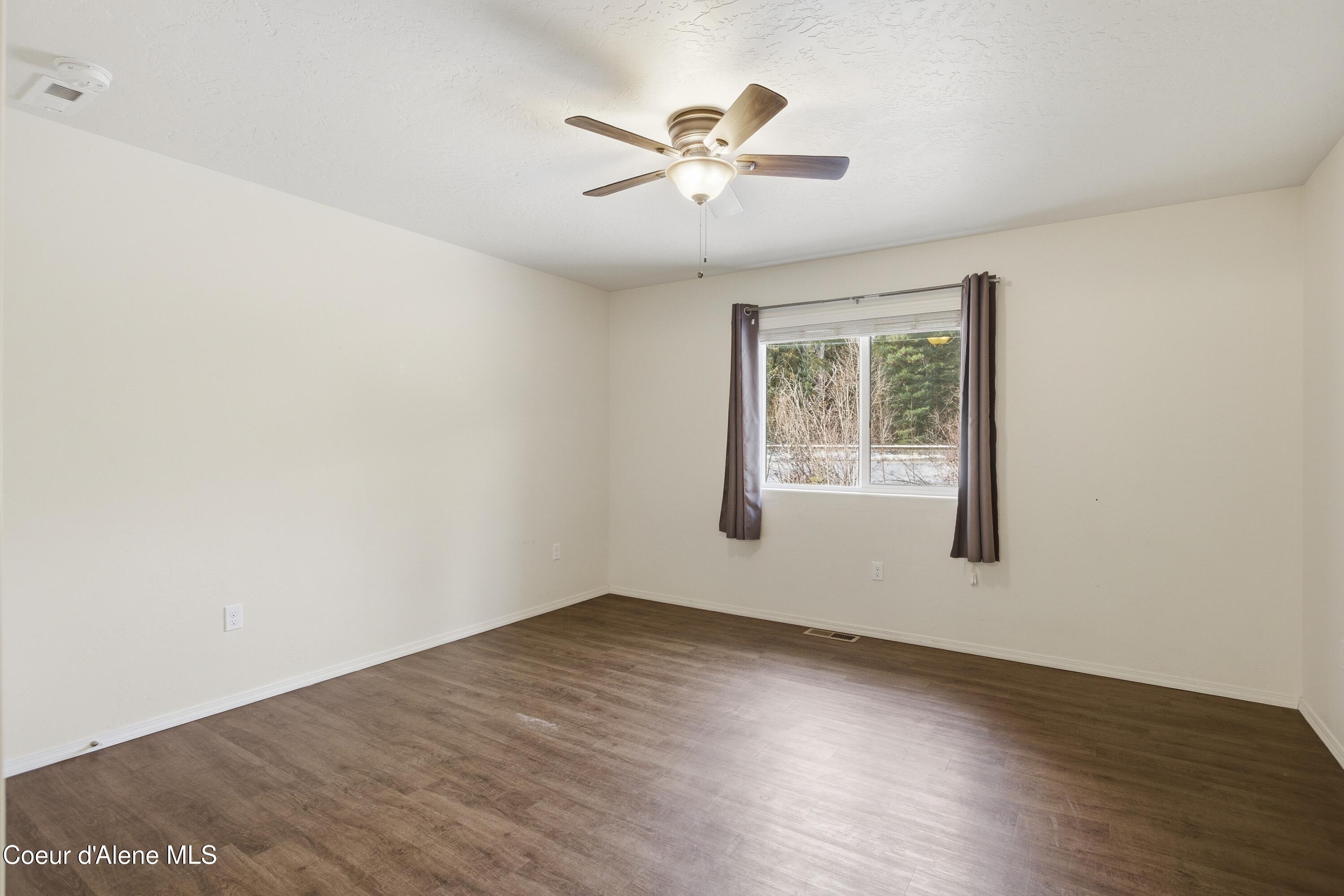 1121 Honeysuckle Avenue Sandpoint, ID 83864 - Photo 23 of 41 Bedroom