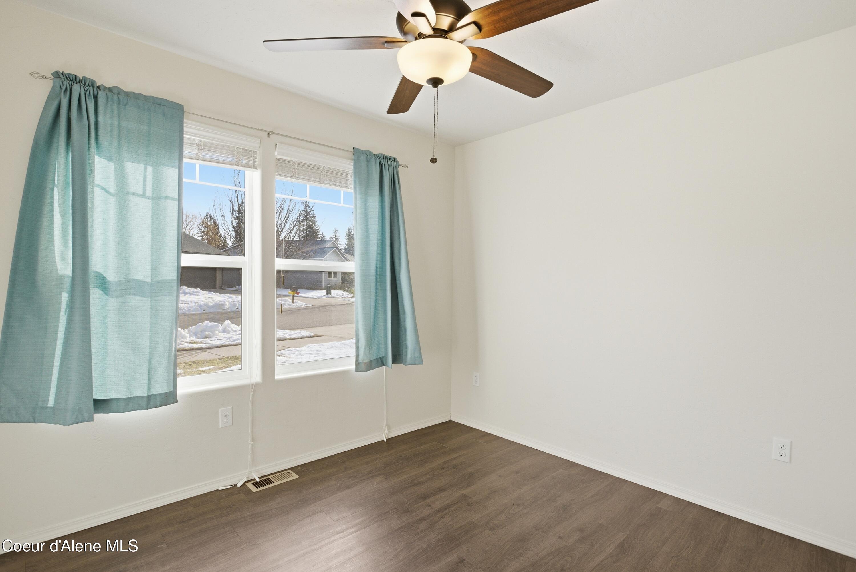 1121 Honeysuckle Avenue Sandpoint, ID 83864 - Photo 24 of 41 Bedroom