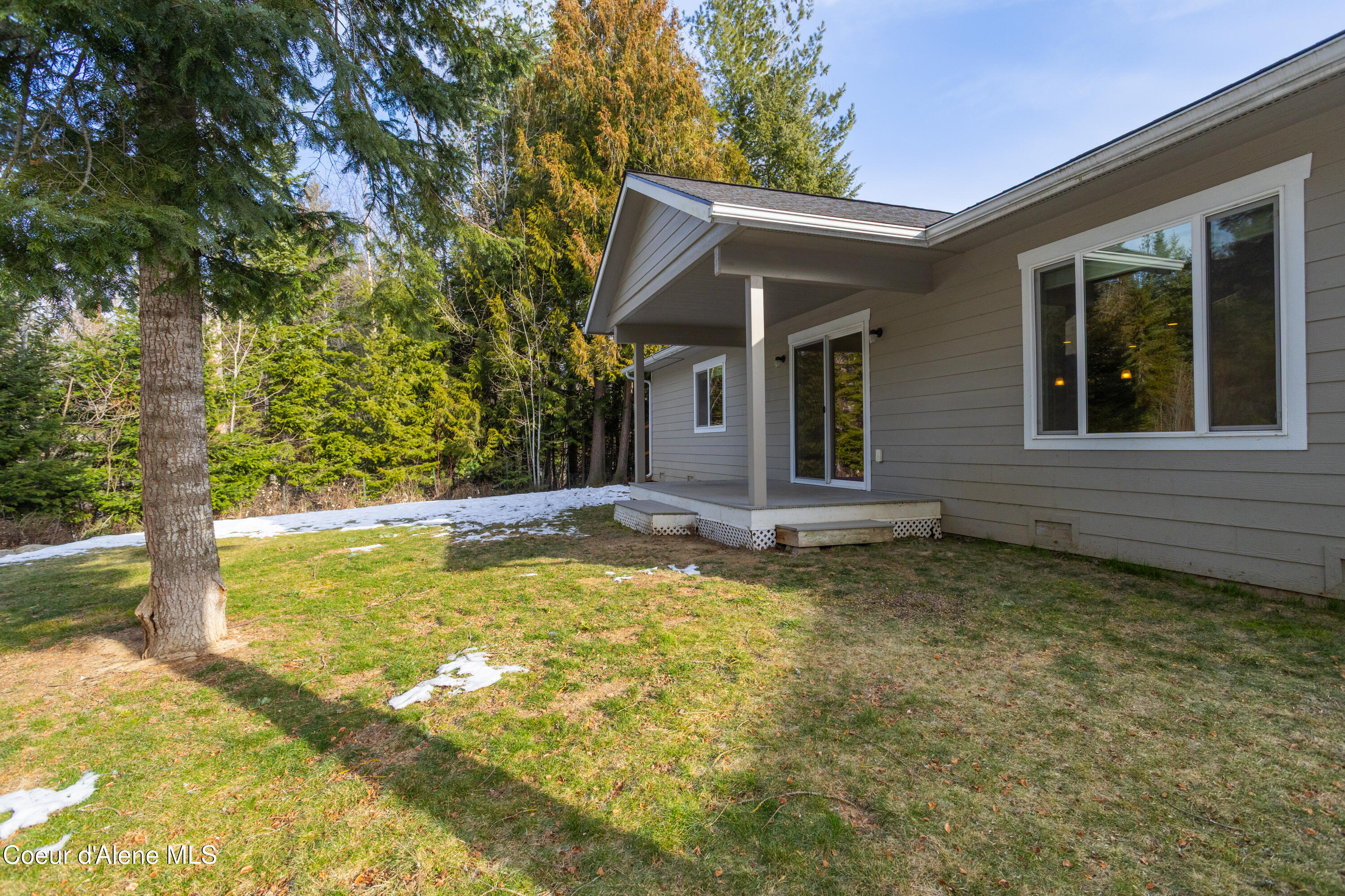 1121 Honeysuckle Avenue Sandpoint, ID 83864 - Photo 30 of 41 Backyard