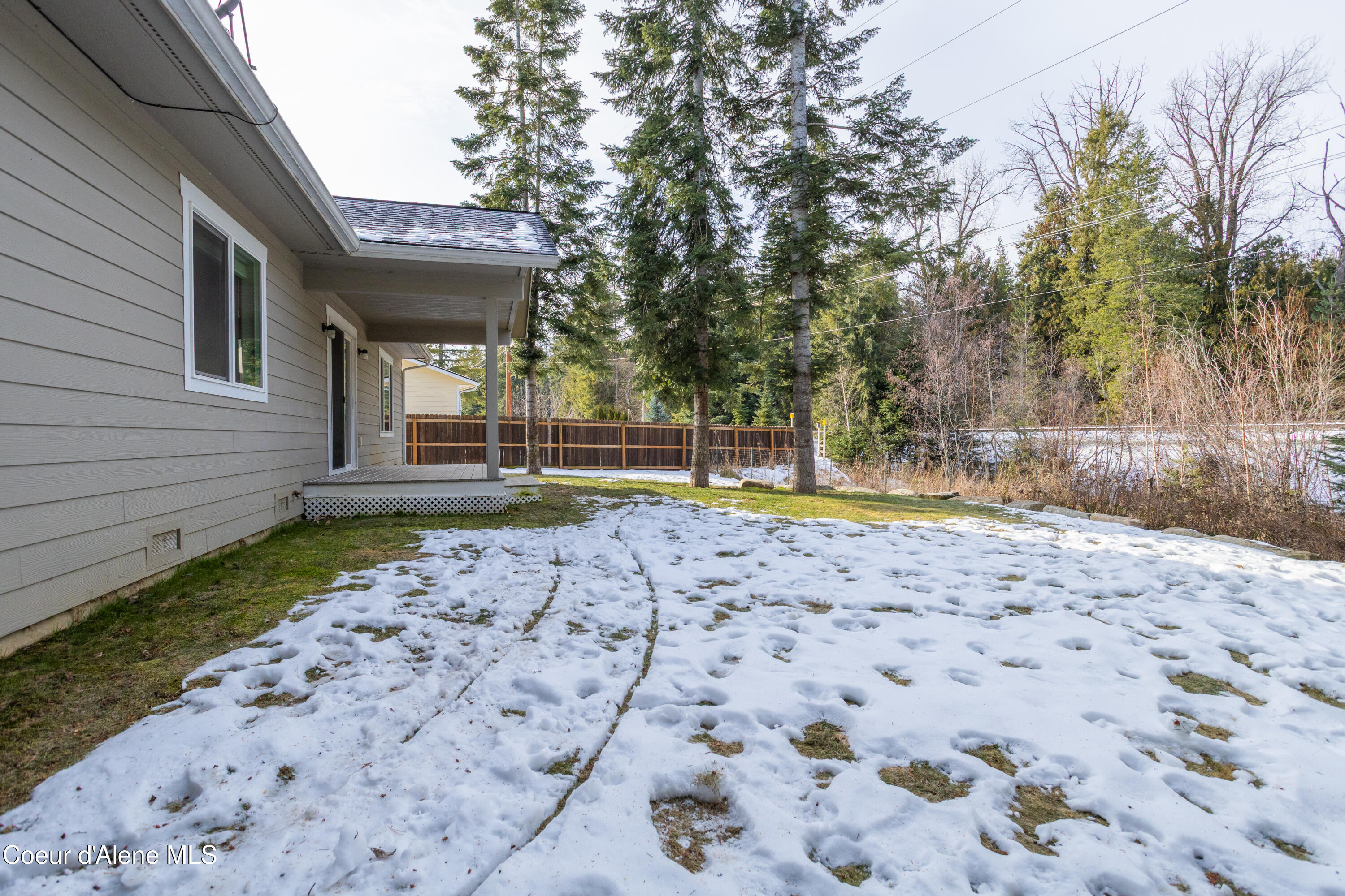 1121 Honeysuckle Avenue Sandpoint, ID 83864 - Photo 35 of 41 Side