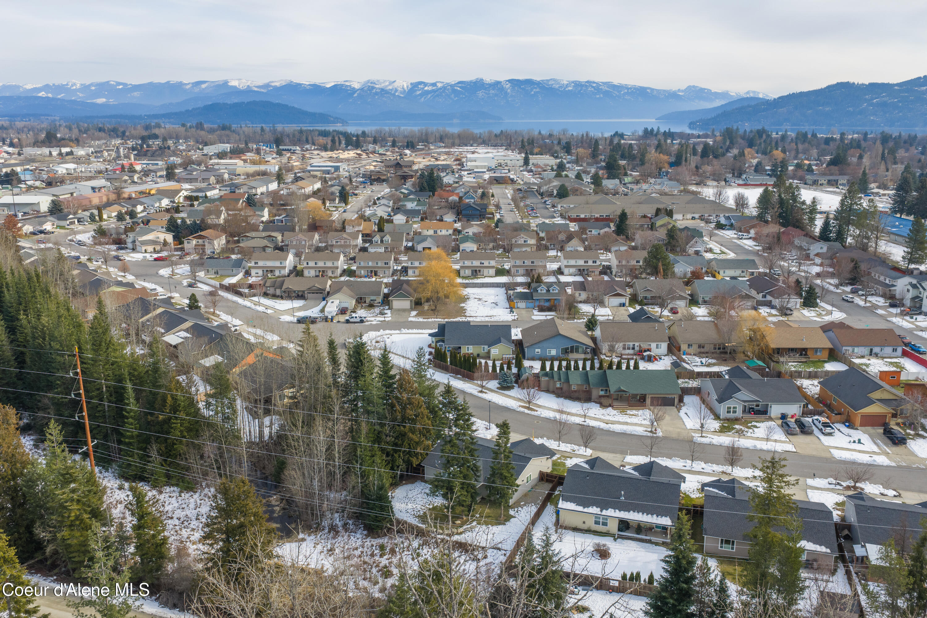 1121 Honeysuckle Avenue Sandpoint, ID 83864 - Photo 38 of 41 Aerial