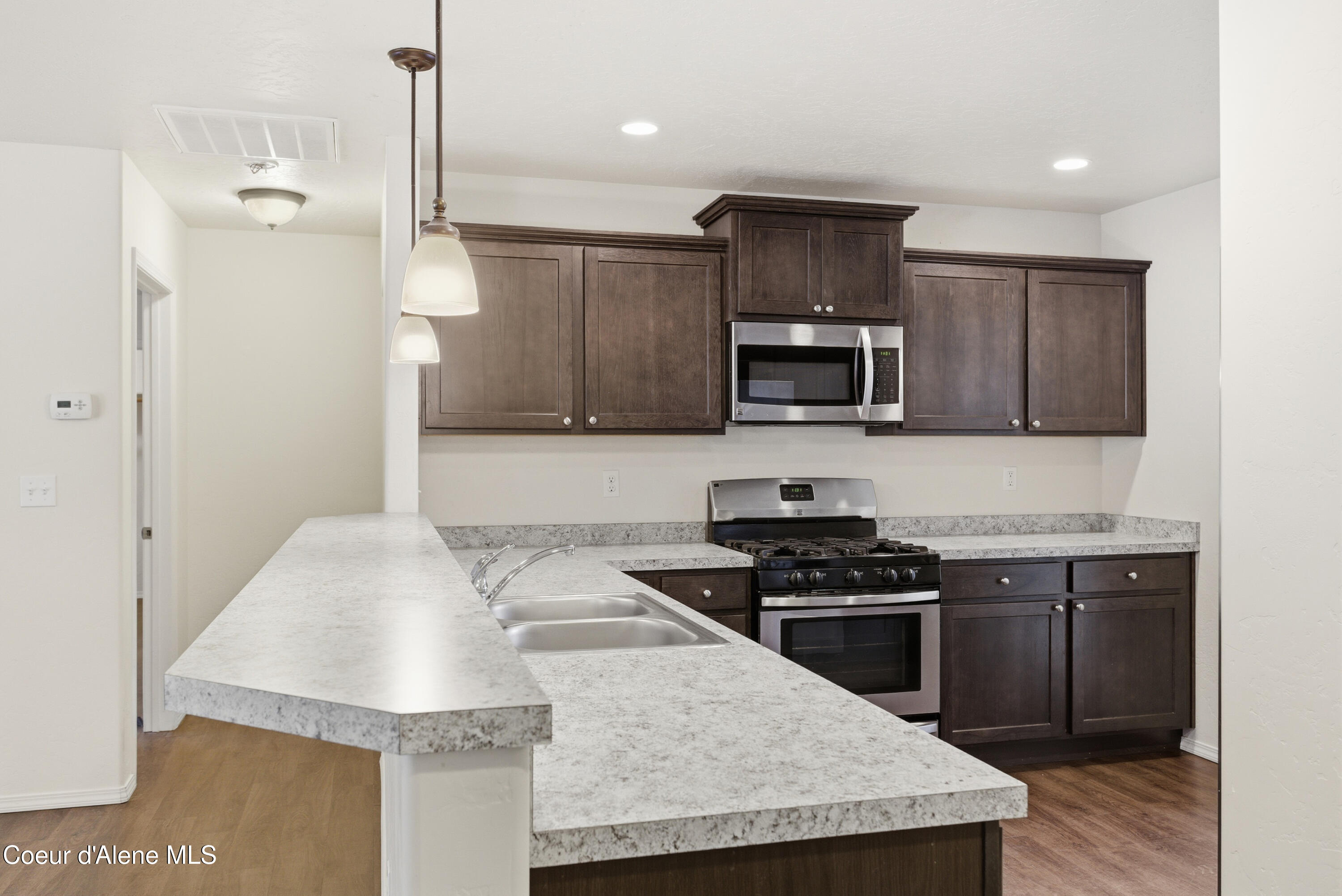 1121 Honeysuckle Avenue Sandpoint, ID 83864 - Photo 9 of 41 Kitchen
