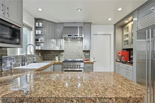 a view of backyard with cabin