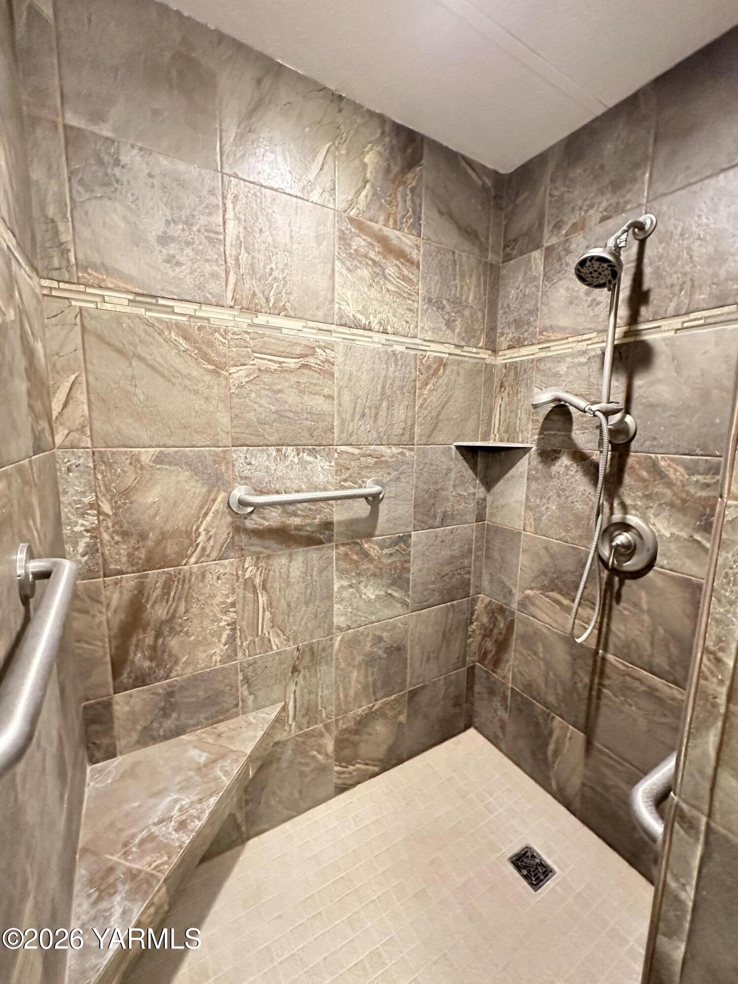 3701 Gun Club Road, Unit 34 Yakima, WA 98901 - Photo 14 of 22 Primary Shower