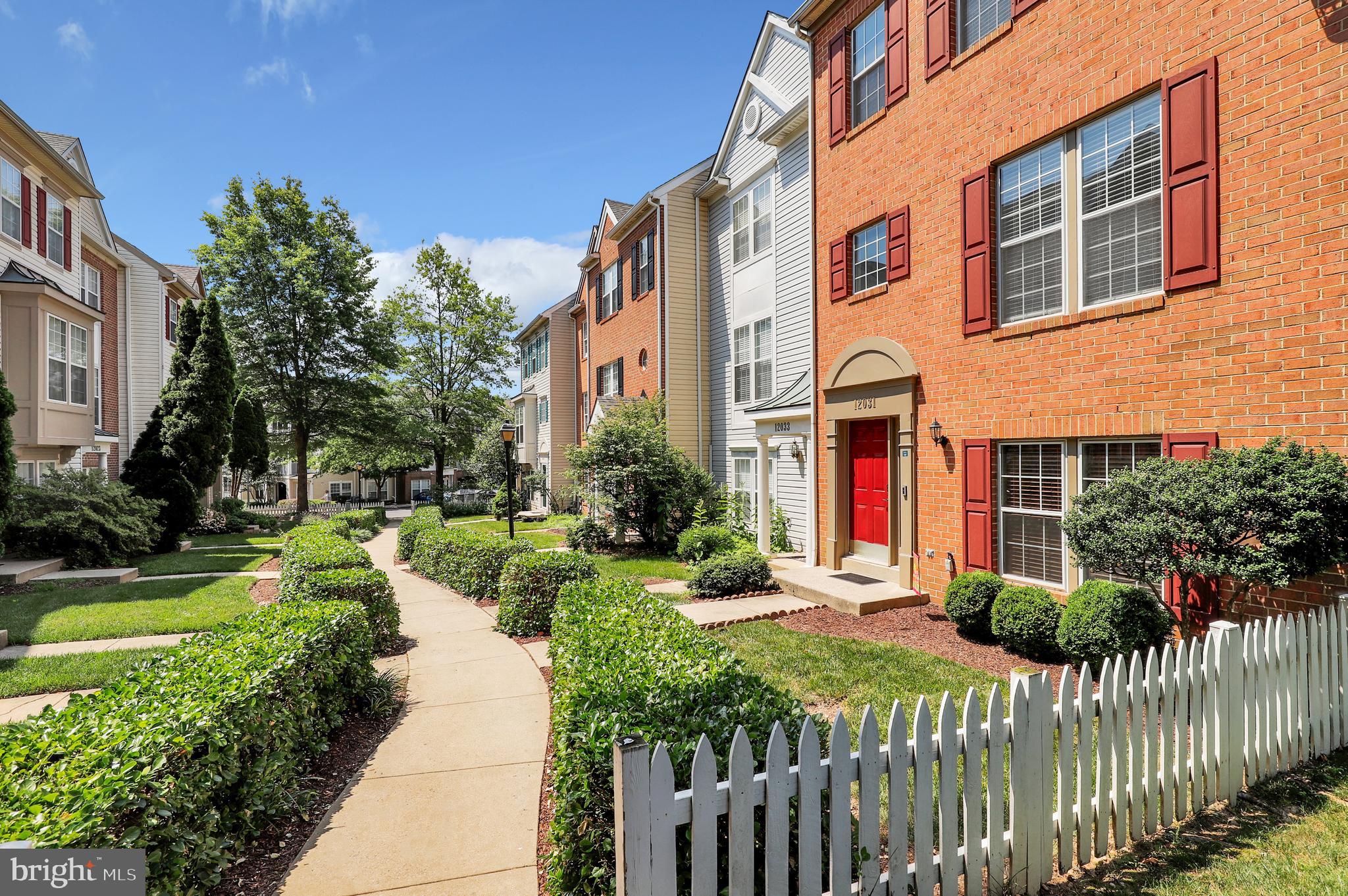 12031 Amber Ridge Circle Germantown, MD 20876 - Photo 4 of 36