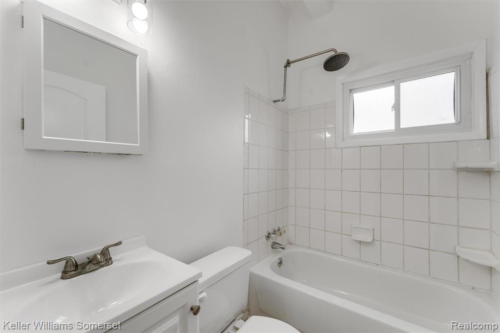 29015 York Street Inkster, MI 48141 - Photo 17 of 25