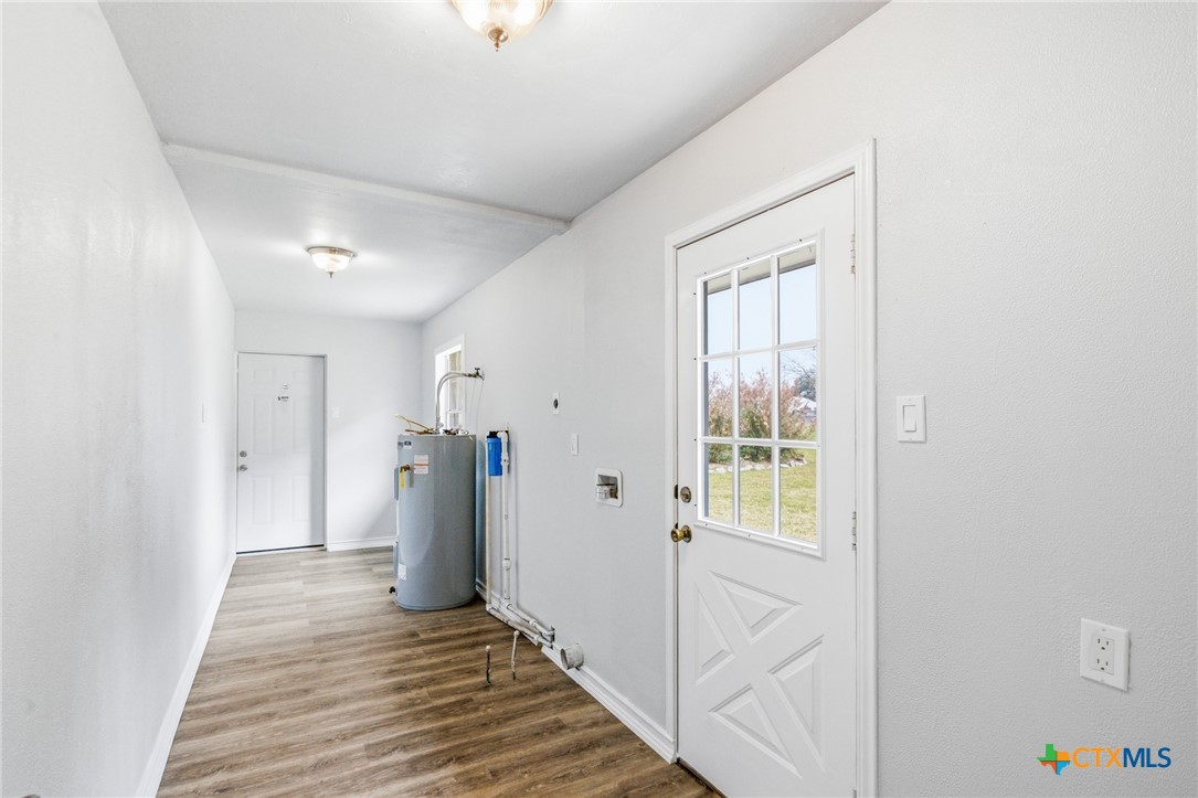 703 Tranquillo Drive Victoria, TX 77905 - Photo 31 of 34 Utility/Storage Room