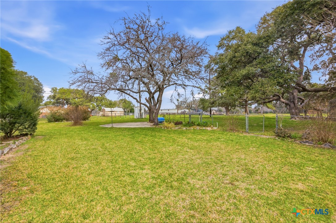 703 Tranquillo Drive Victoria, TX 77905 - Photo 5 of 34