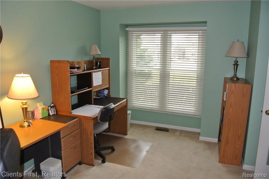 6958 Kennesaw Road Canton, MI 48187 - Photo 45 of 84 DSC_4312.JPG