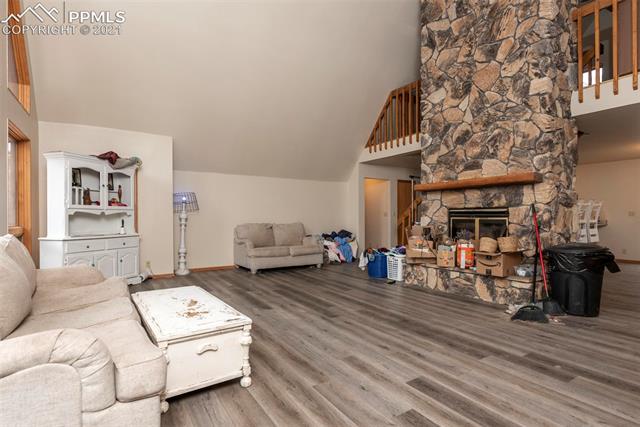 17275 East Goshawk Road Colorado Springs, CO 80908 - Photo 14 of 45