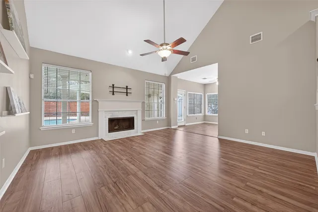 $450,000 | 5522 Whisper Ridge Drive, Sugar Land, TX 77479