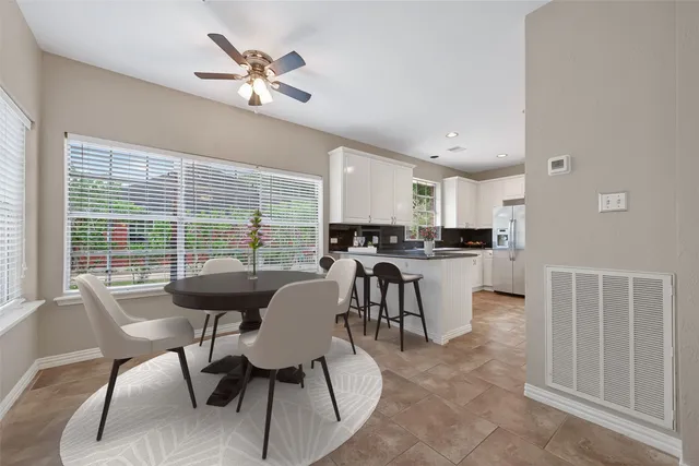 $450,000 | 5522 Whisper Ridge Drive, Sugar Land, TX 77479