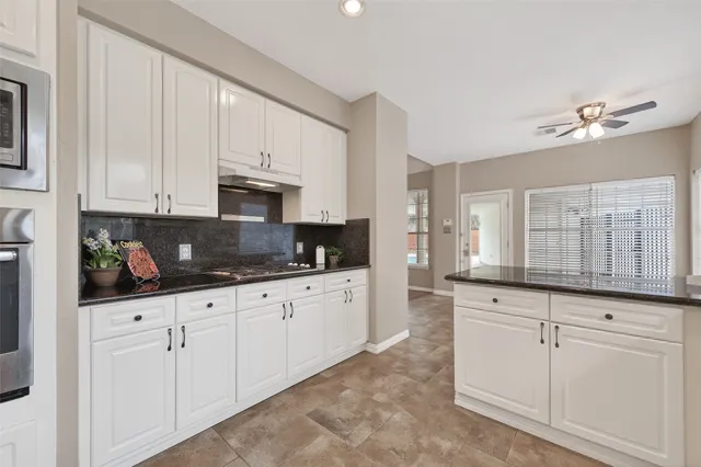 $450,000 | 5522 Whisper Ridge Drive, Sugar Land, TX 77479