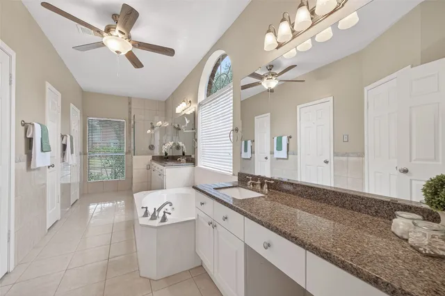 $450,000 | 5522 Whisper Ridge Drive, Sugar Land, TX 77479