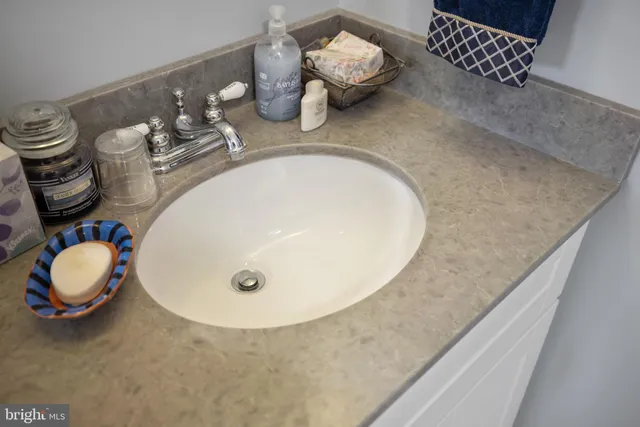 $2,450,000 | 8105 Willboyd Court, Marshall, VA 20115