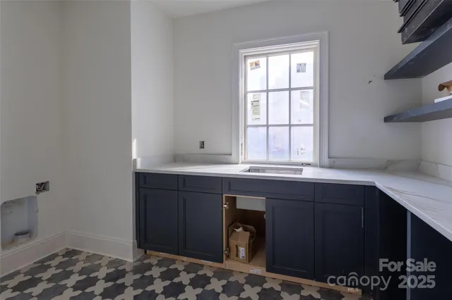 $2,000,000 | 1007 Dacavin Drive, Charlotte, NC 28226