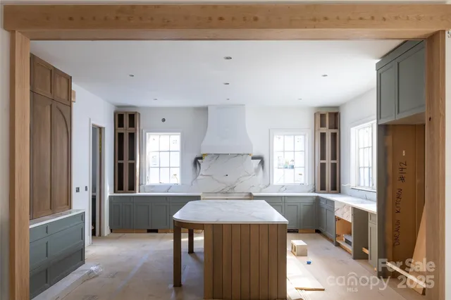 $2,000,000 | 1007 Dacavin Drive, Charlotte, NC 28226