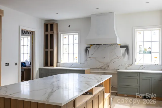 $2,000,000 | 1007 Dacavin Drive, Charlotte, NC 28226