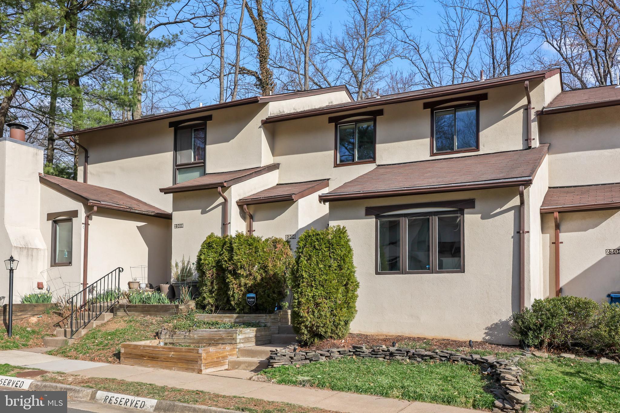 2306 Glade Bank Way Reston, VA 20191 - Photo 1 of 6 Front exterior