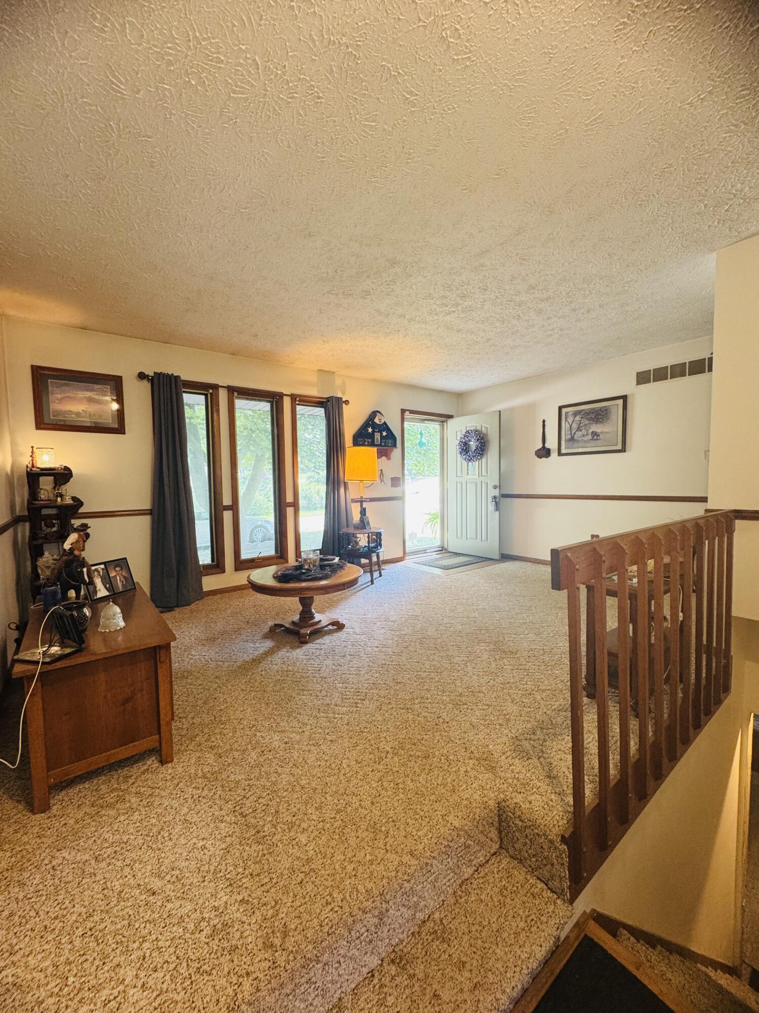 3726 Ruth Avenue Lansing, MI 48910 - Photo 12 of 44 IMG_1287