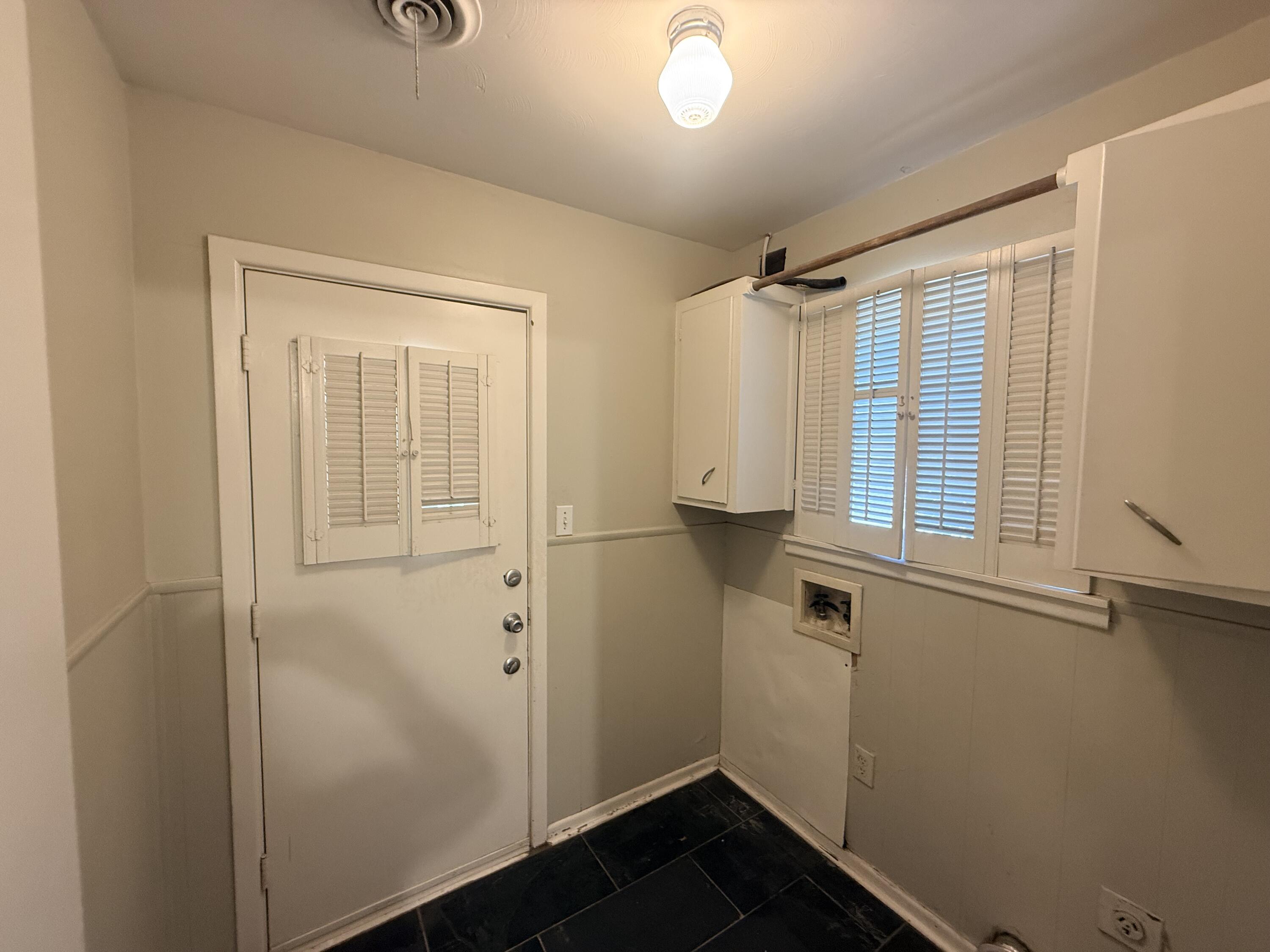 3018 68th Street Lubbock, TX 79413 - Photo 5 of 9 IMG_0614