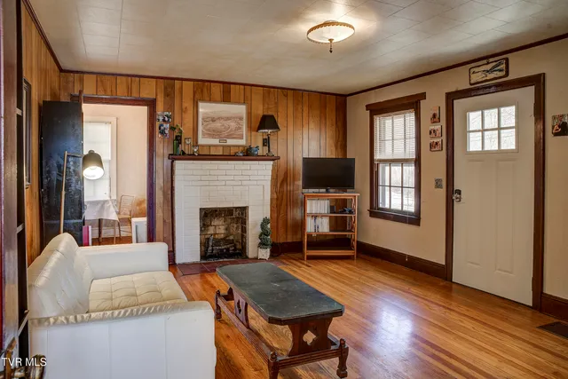 $140,000 | 2219 Highway 91, Elizabethton, TN 37643