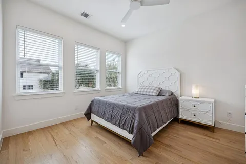 $849,000 | 5104 Vandelia Street, Dallas, TX 75235