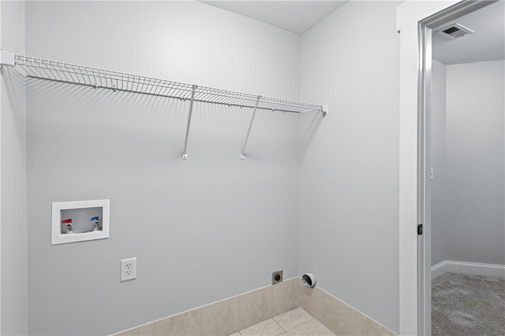 4340 Silent Path Cumming, GA 30028 - Photo 29 of 47 a view of small space