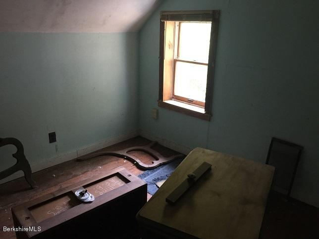 638 Reservoir Road North Adams, MA 01247 - Photo 7 of 7 Interior c