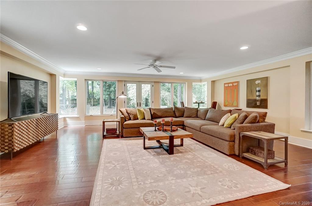 229 Boyce Road Charlotte, NC 28211 - Photo 18 of 32 Gallery Image 18