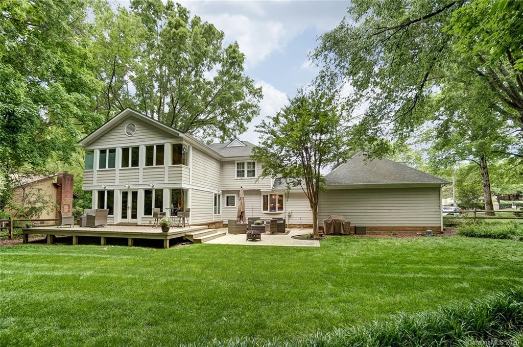 229 Boyce Road Charlotte, NC 28211 - Photo 29 of 32 Gallery Image 29