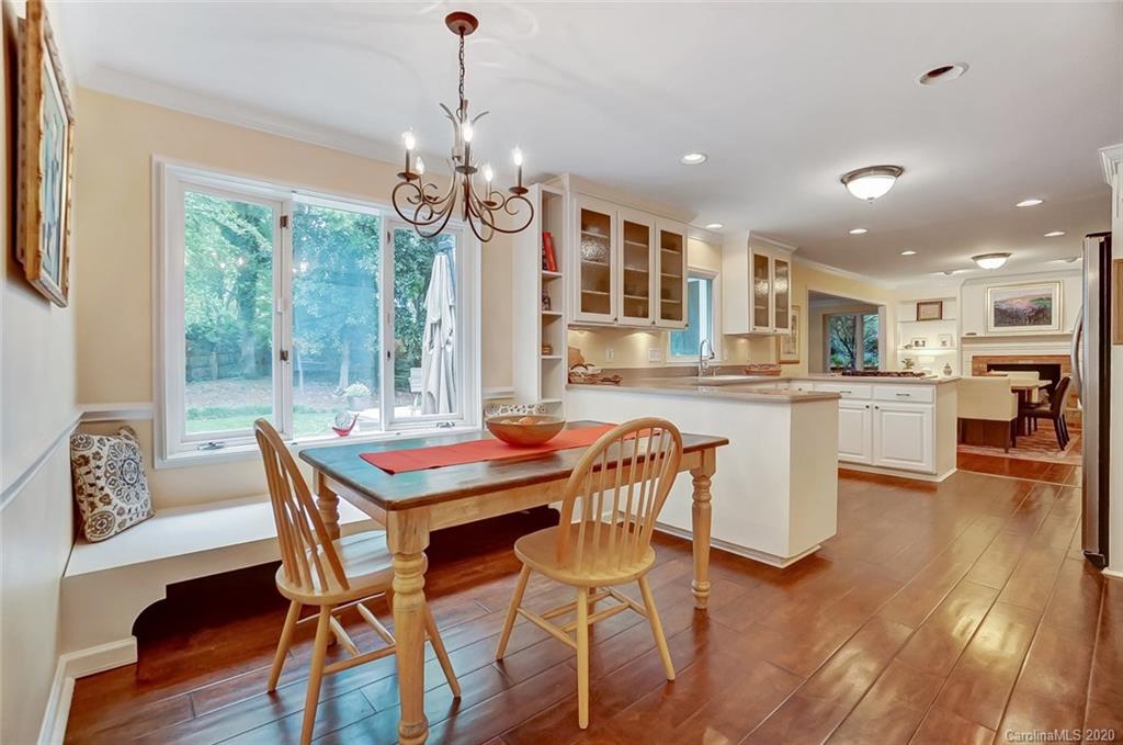 229 Boyce Road Charlotte, NC 28211 - Photo 9 of 32 Gallery Image 9