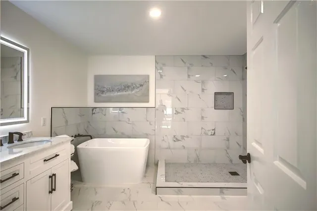 $770,000 | 142 Carr Road, LaGrange, GA 30241