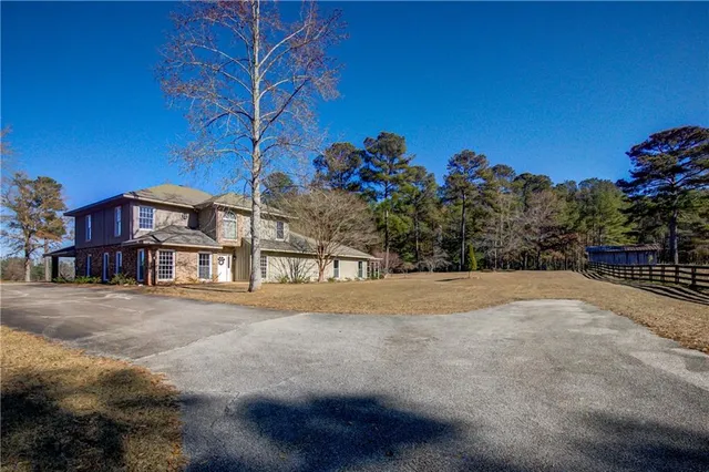 $770,000 | 142 Carr Road, LaGrange, GA 30241