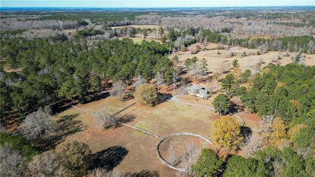 $770,000 | 142 Carr Road, LaGrange, GA 30241