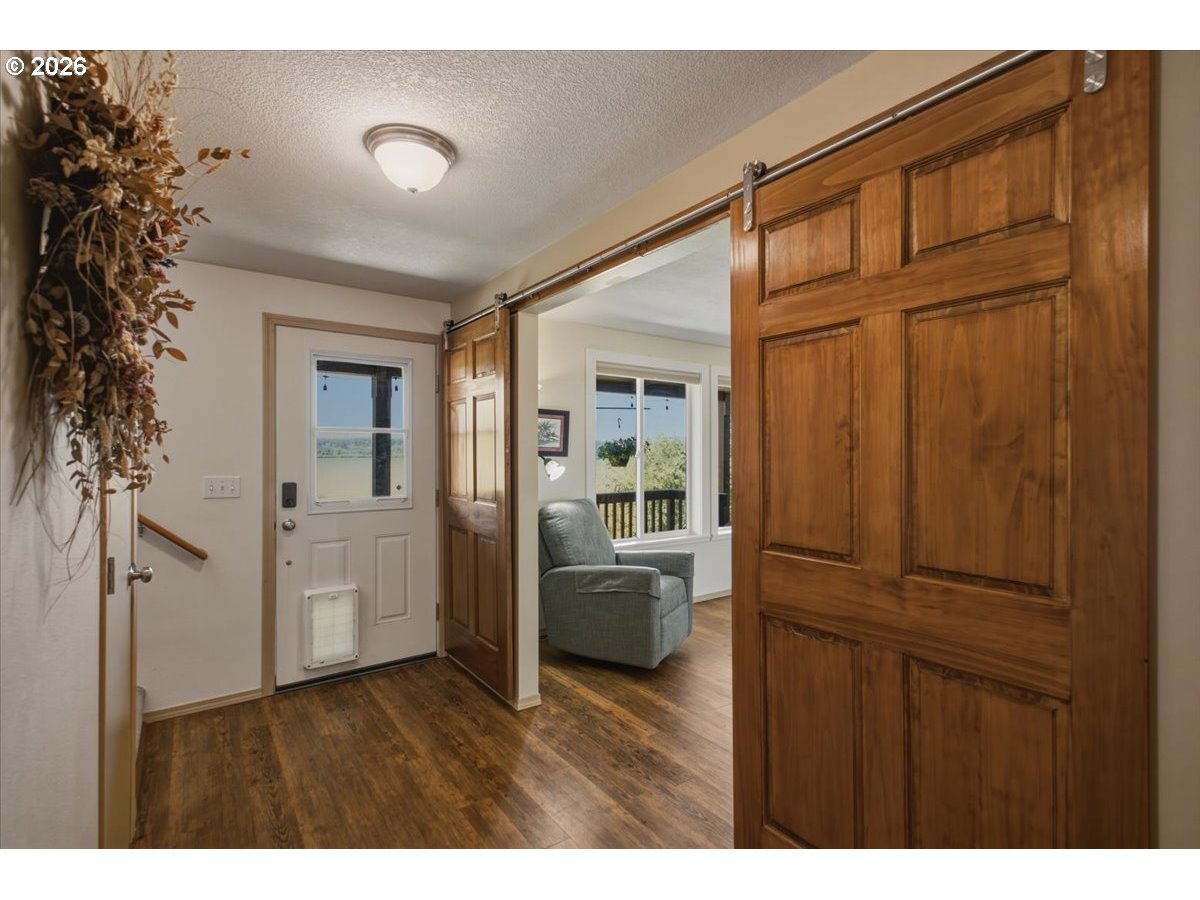 35050 Riverside Drive Albany, OR 97321 - Photo 22 of 48