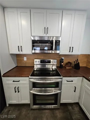 $2,900 | 1308 South 16th Street, Las Vegas, NV 89104