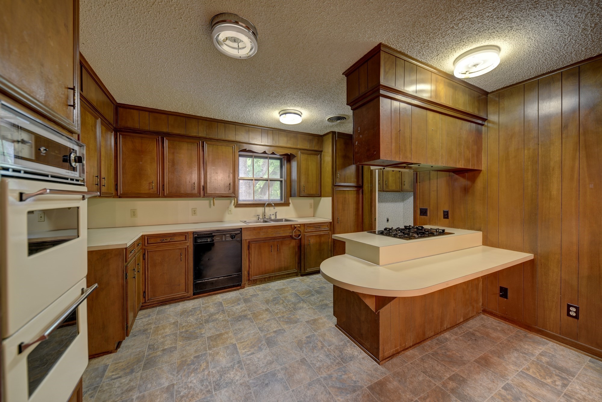 915 Farmers Road Brenham, TX 77833 - Photo 5 of 10