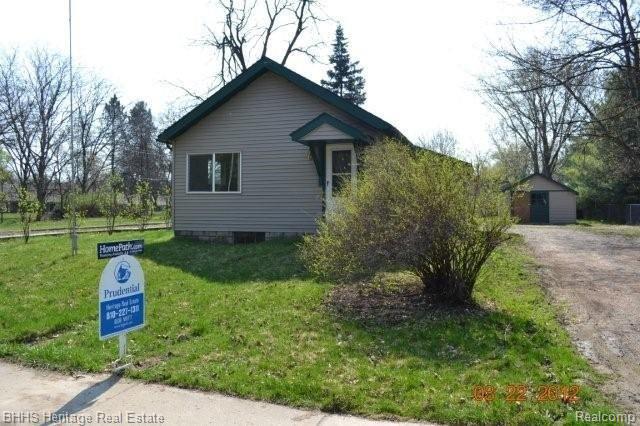 1431 Dauner Road Fenton, MI 48430 - Photo 1 of 25 Front of House