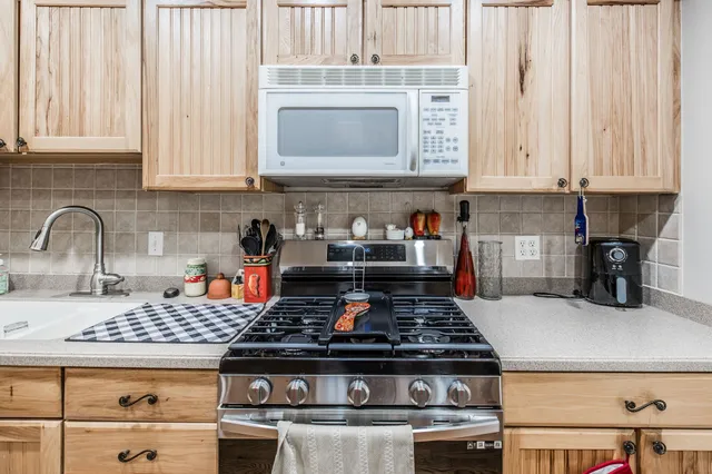 $415,000 | 2544 South Mt Pleasant Road, Greenbrier, TN 37073